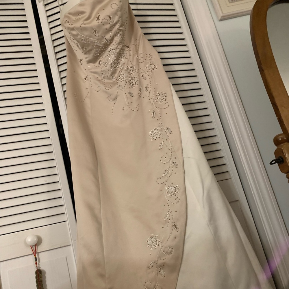 Beautiful strapless cream and white long dress